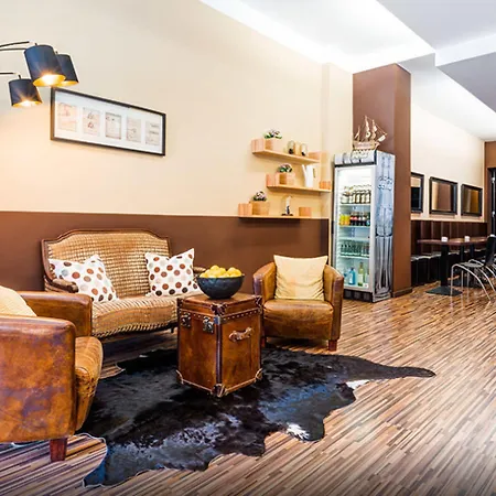 Arktur Hotel 3*